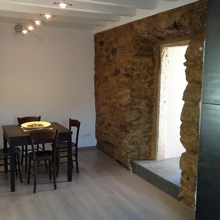 Ca' Irri Rent بيت للعطل بافينو